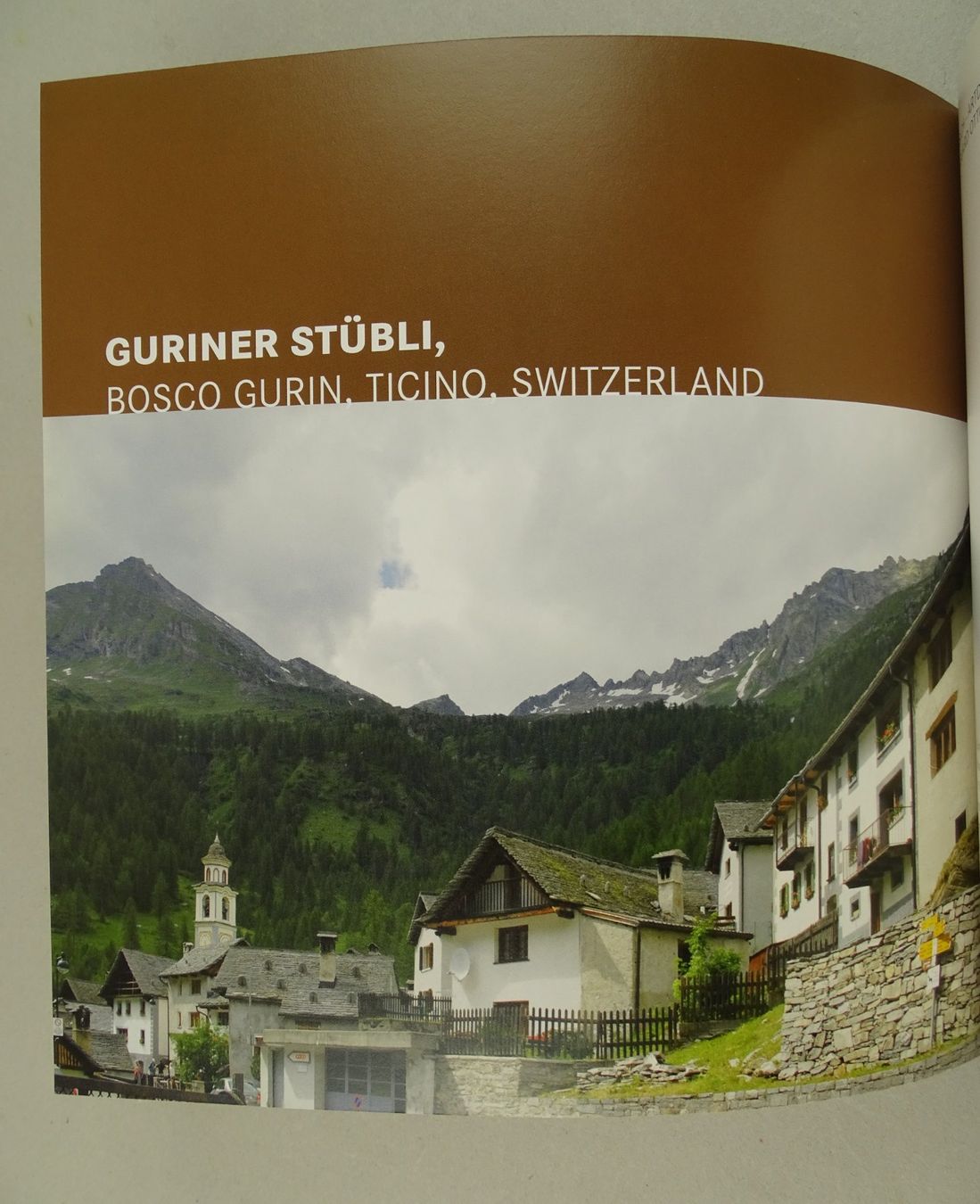 Libri: CHALET ARCHITECTURE + DESIGN, ARCHITEKTUR – Usato da Grüningen venduto da Kartensammler 3