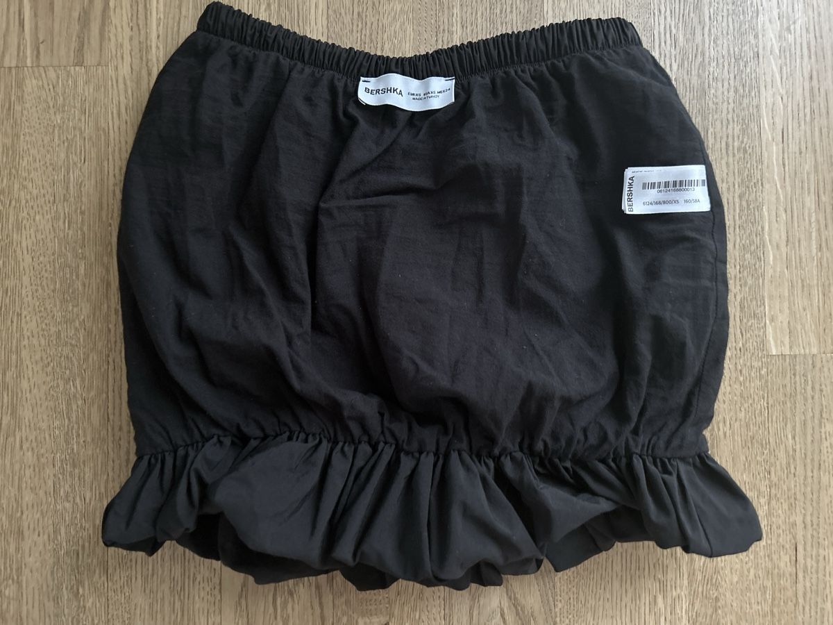 Bershka Gonne: Bershka Ballonrock XS – Usato da Oberrüti venduto da ChoCoc 1