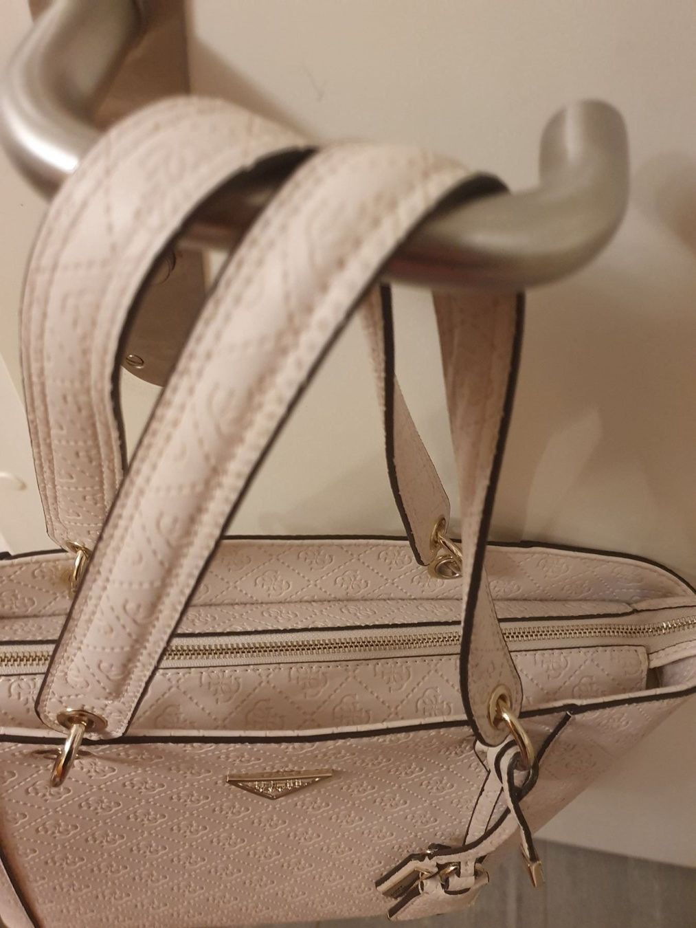 Guess Taschen für Damen: Guess Handtasche – Neu (gemäss Beschreibung) aus Thalwil von Briscolina 4