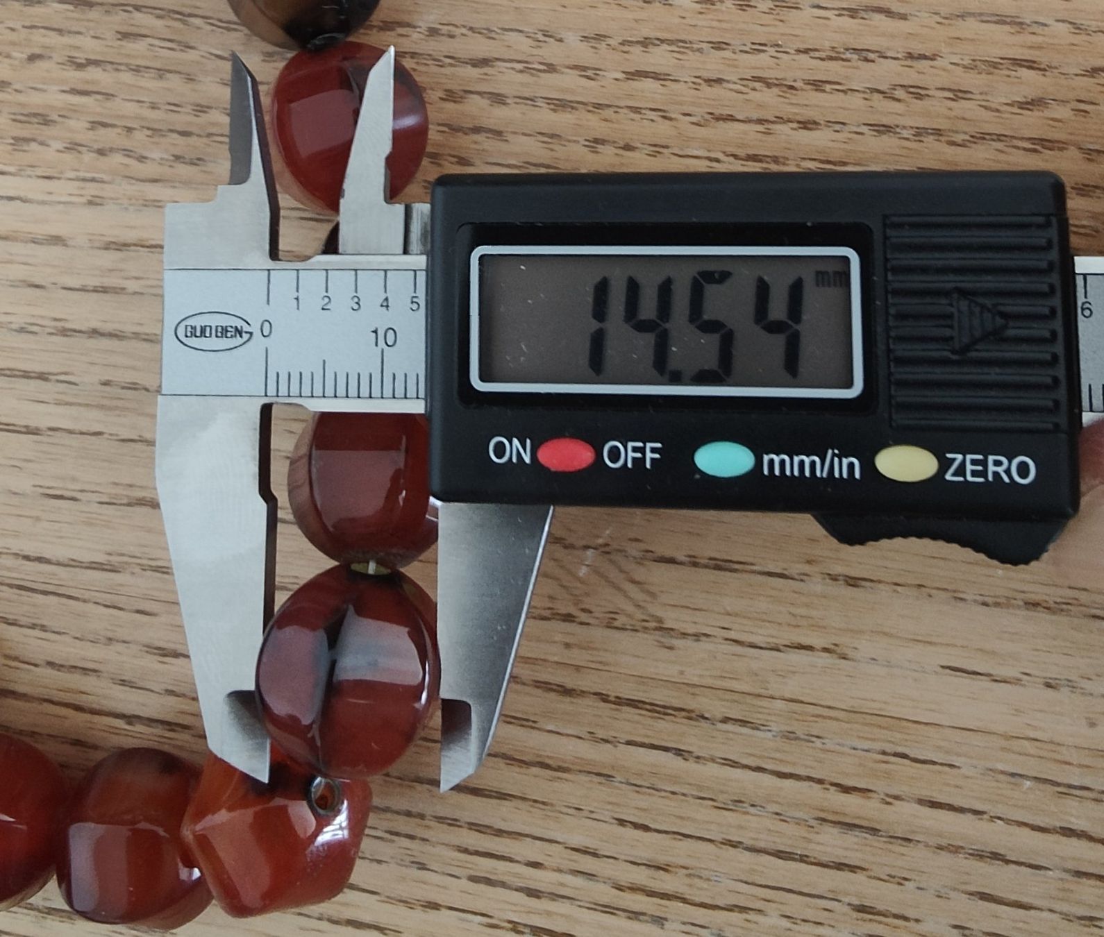Pietre preziose: Buntachat, sechseckige Beads, ca. 14.5mm, Strang – Nuovo e nell'imballaggio originale da Rümlang venduto da 21f 1