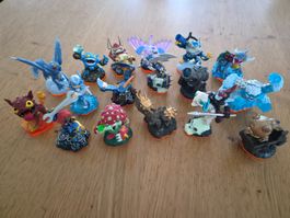 Lot de 17 figurines Skylanders série Giants