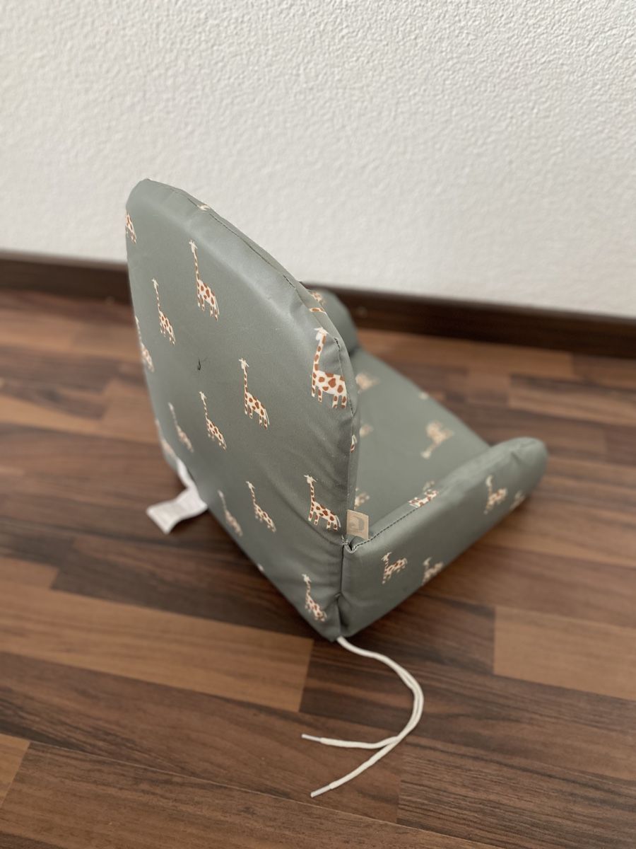Hochstühle: Sitzauflage von Jollien – Gebraucht aus Hugelshofen von M.Zollinger 1