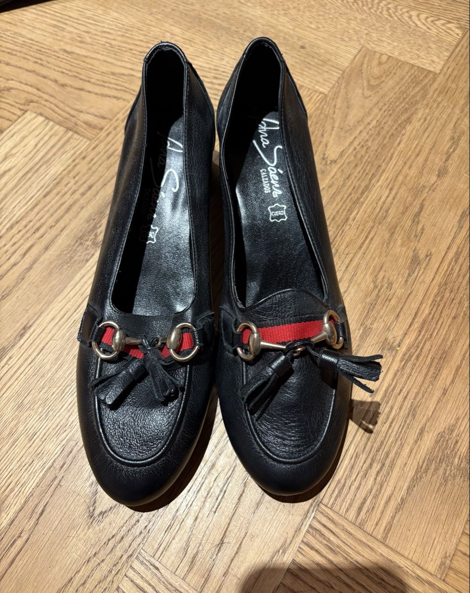 Scarpe da donna: Damen Schuhe Leder Schwarz Grösse 39 – Nuovo (secondo la descrizione) da Zürich venduto da EliSieg