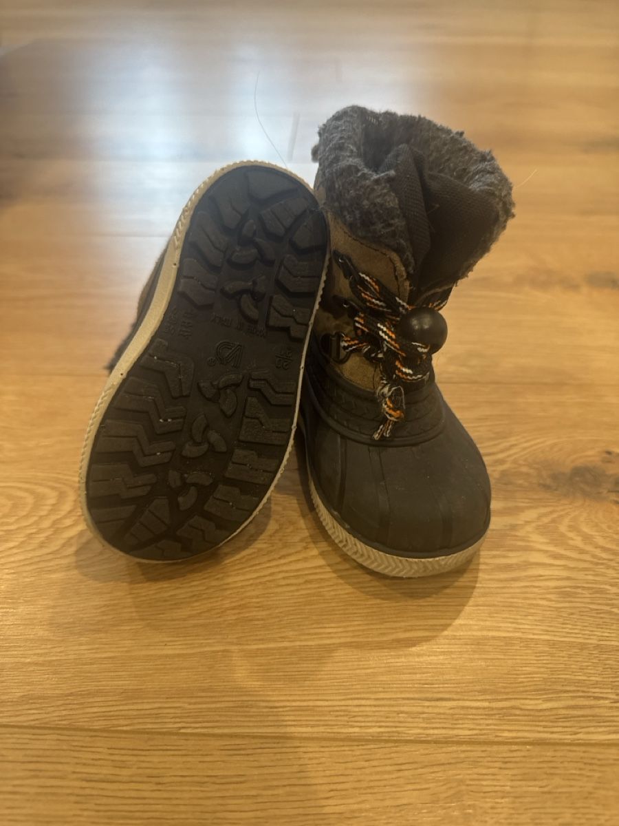 Friboo Schuhe für Jungen: Friboo Winterschuhe Gr. 20/21 – Gebraucht aus Schinznach Dorf von meee_l