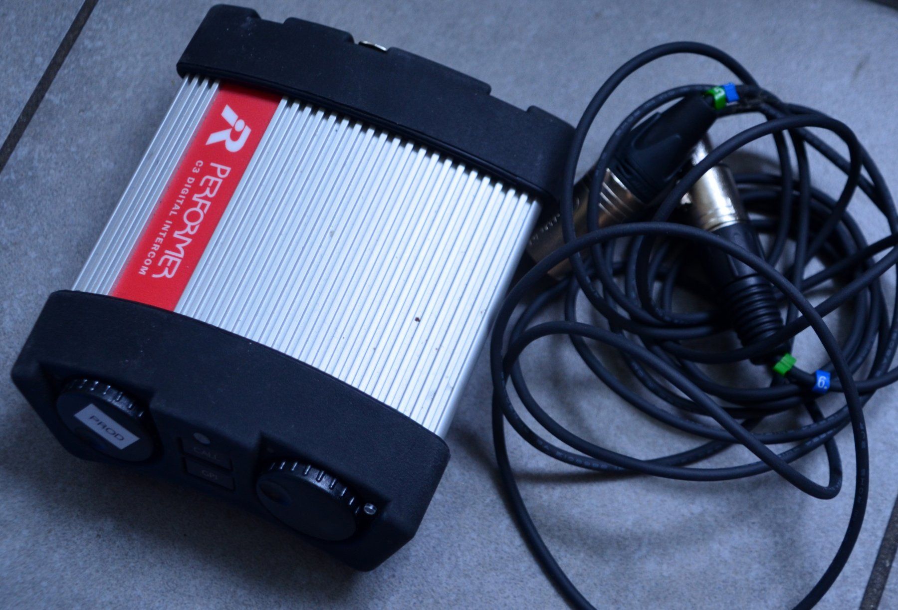 Strumenti musicali: Riedel Performer C3 digi intercom beltpack – Usato da Collonges venduto da arashee 1