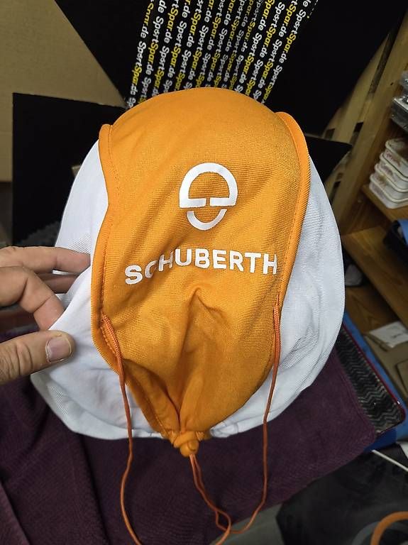 Caschi & visiere: Klapphelm Schuberth C4 Pro mit Bluetooth Kommunikation  – Usato da Spreitenbach venduto da Brm4 2