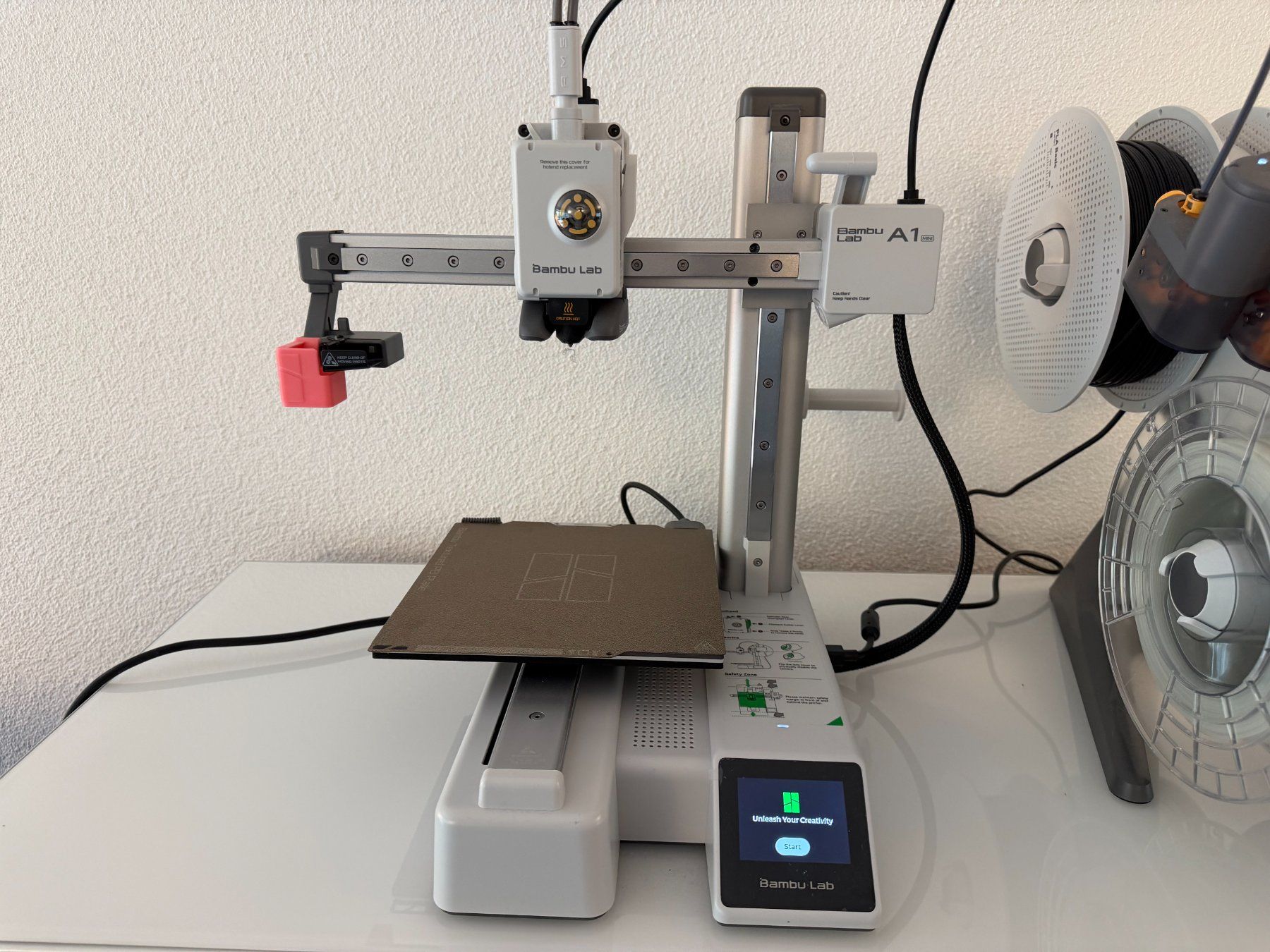 Bambu Lab 3D Drucker: Bambu Lab A1 mini Combo mit AMS lite & 12 Filamentrollen – Gebraucht aus Cham von fucad 1