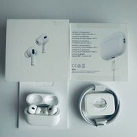 Original Apple AirPods Pro 2, USB-C MagSafe Sehr Neuwertig
