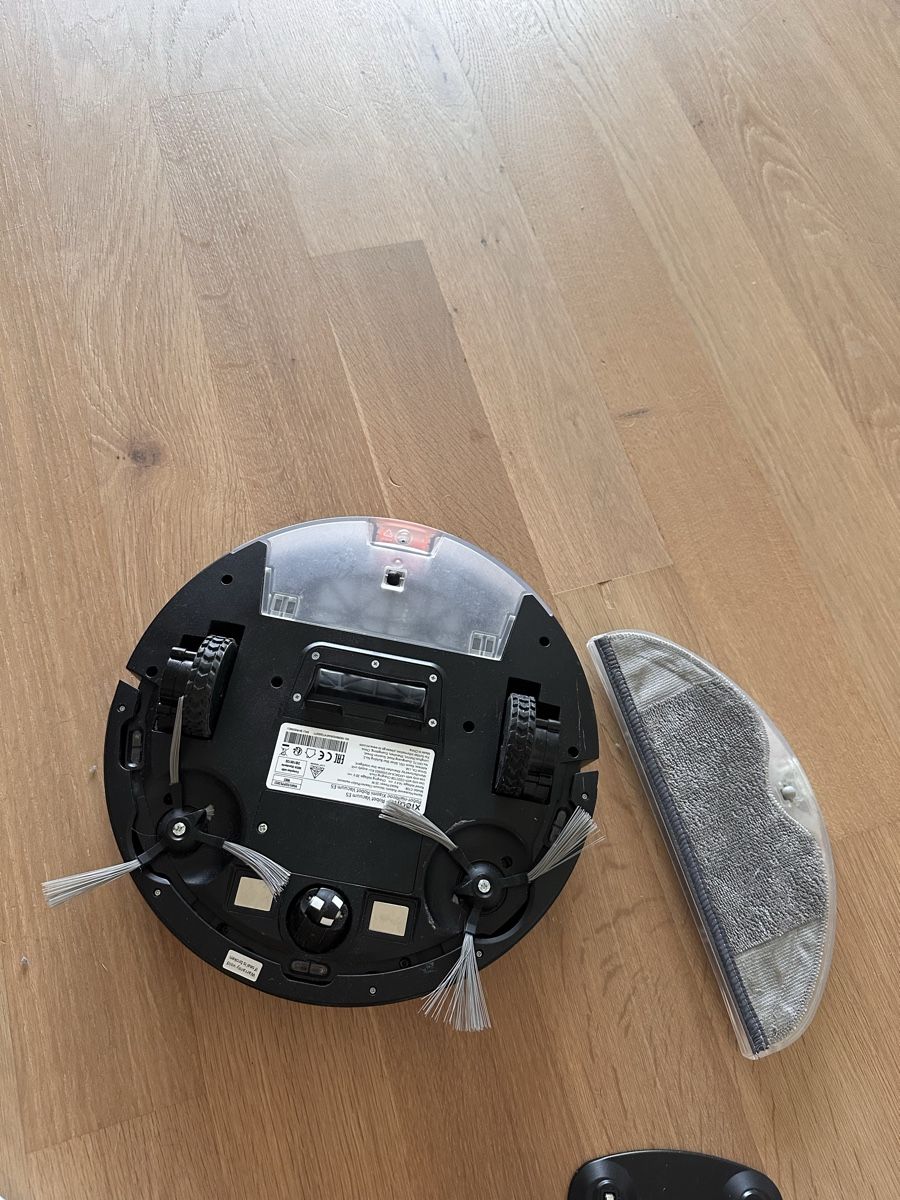 Xiaomi Staubsauger & Zubehör: Xiaomi Saugroboter E5 – Gebraucht aus St. Gallen von daniana29 1