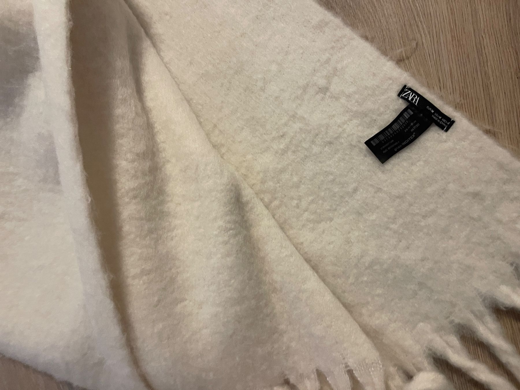 Zara Foulard & Sciarpe: Kuschliger Winterschal – Nuovo (secondo la descrizione) da Winterthur venduto da mje_t9cr 1