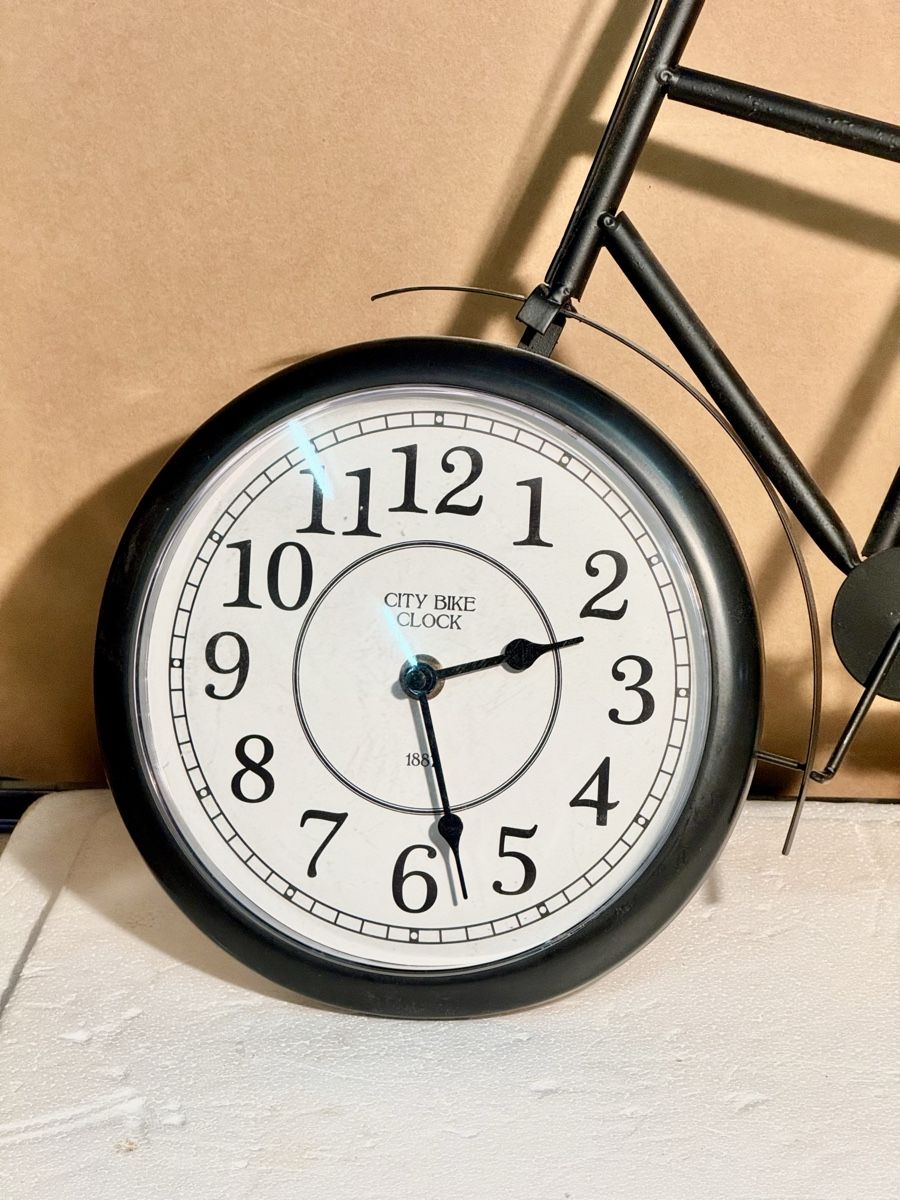 Orologi: Vintage Bicycle Clock - Unique Home Decor - Metal Frame – Usato da Lausanne venduto da artnouveau04 1