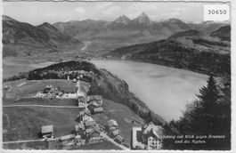 Seelisberg mit Blick gegen Brunnen und