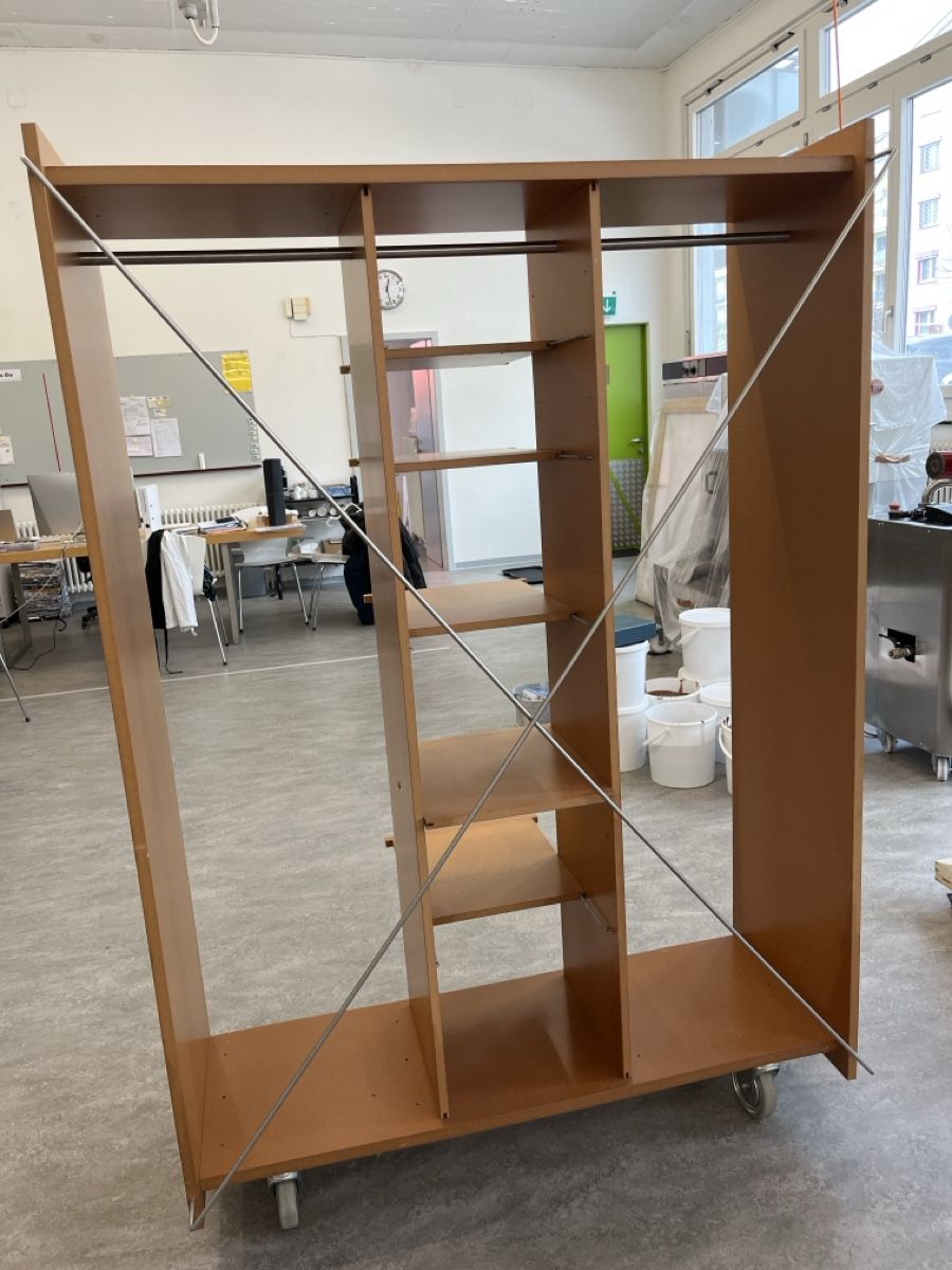 Guardaroba: Design Garderobe auf Rollen – Usato da Illnau venduto da flamingo007 4