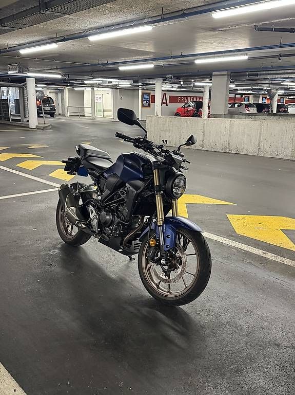 Honda Strada: Honda CB 300r ABS 2024 – Usato da Muhen venduto da jol_ina00