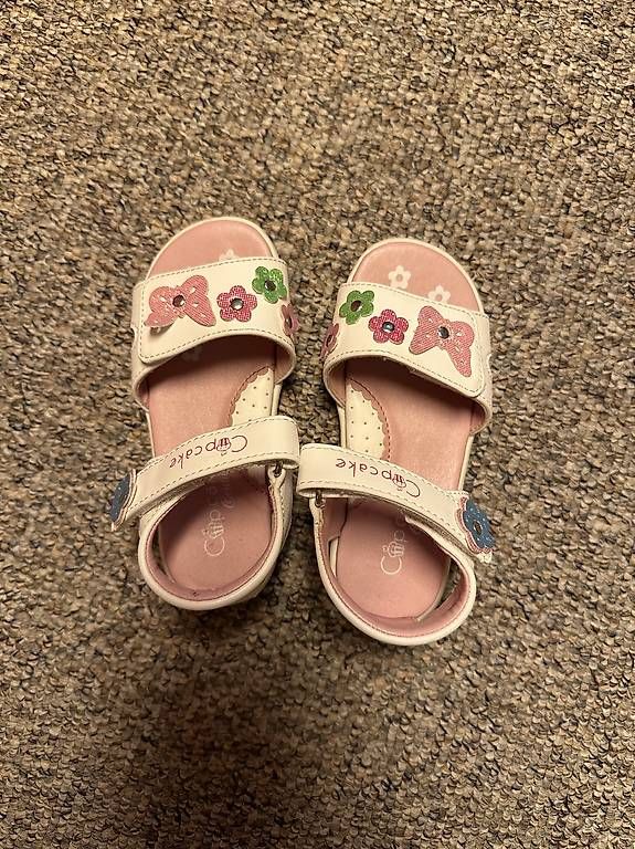 Scarpe per ragazze: Sandalen – Usato da Arbon venduto da malevix 1
