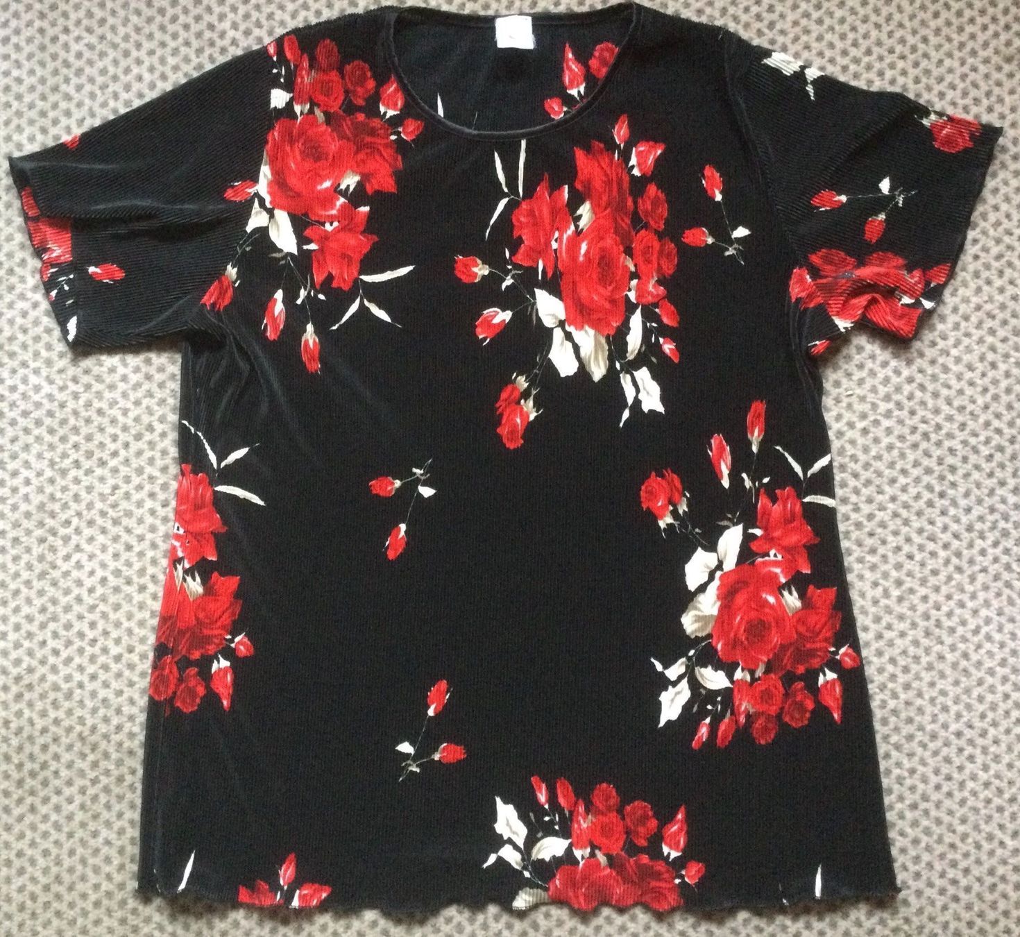 C&A Camicette: Zwei schöne Damen Blusen Grösse L – Usato da Ulisbach venduto da sasha6 1