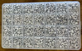 Box Bastelperlen Buchstaben schwarz / weiss