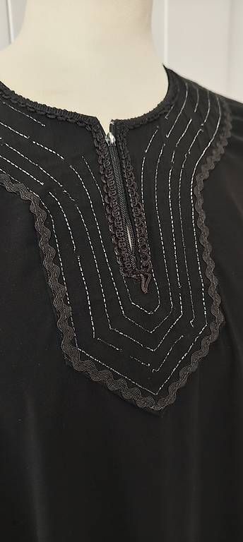 Robes: Abaya/Kleid Grösse M, schwarz – D'occasion à Basel par ukhtyy 3