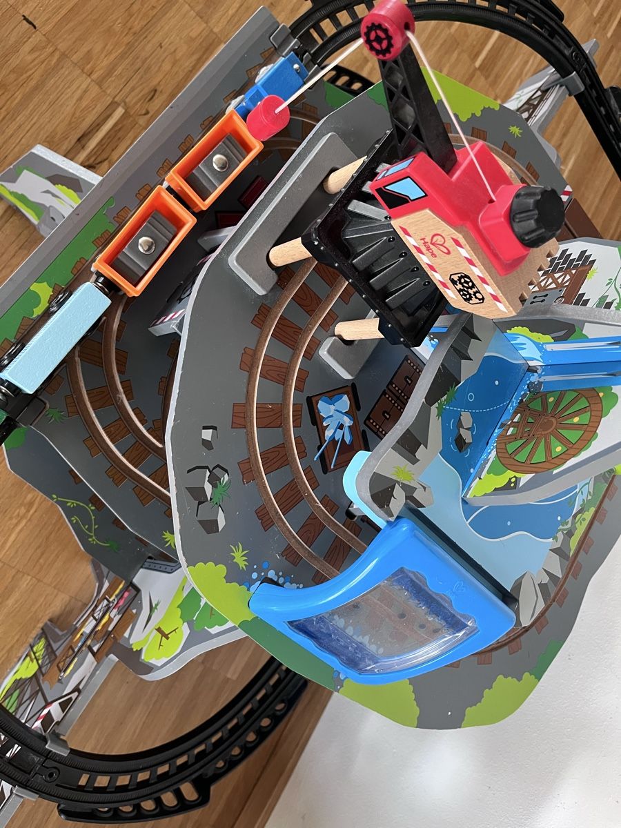Hape Giocattoli: Hape Giant Mountain Mine – Usato da Uster venduto da dod_h6nw 5