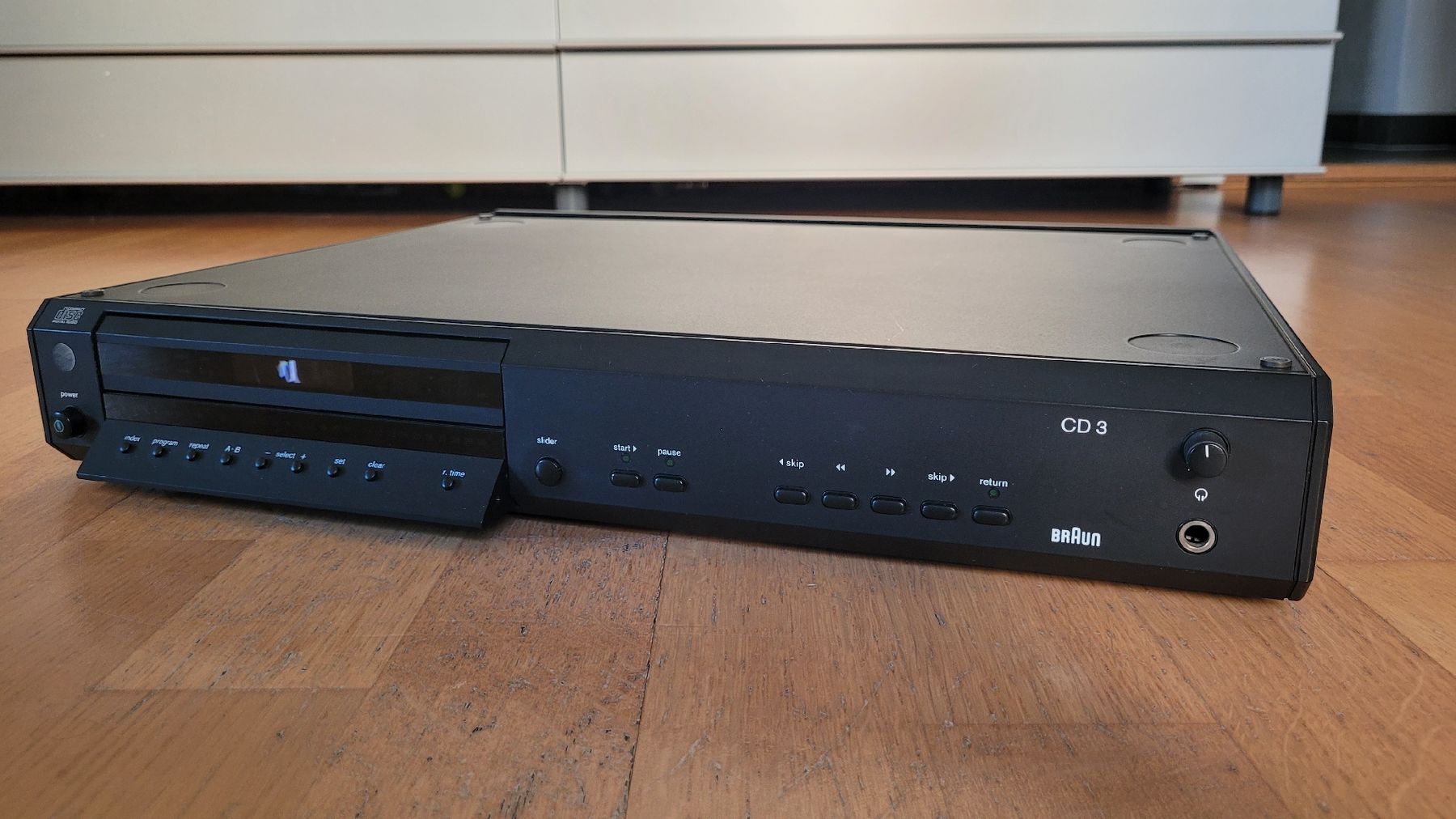 Braun Sistemi audio & multimediali: ⚜️ BRAUN CD Player / Typ: CD 3 ⚜️ – Usato da Wettingen venduto da M_team 3