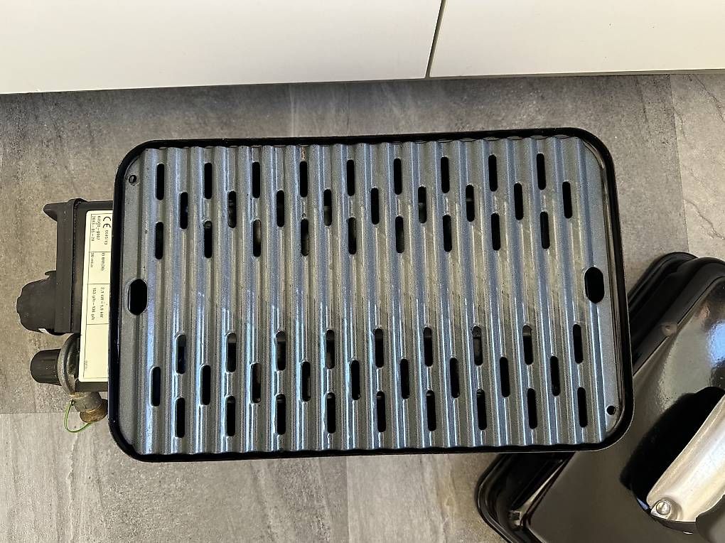 Weber Griglie: Weber Gasgrill Go-Anywhere – Usato da Bern venduto da lie_g2d7 3
