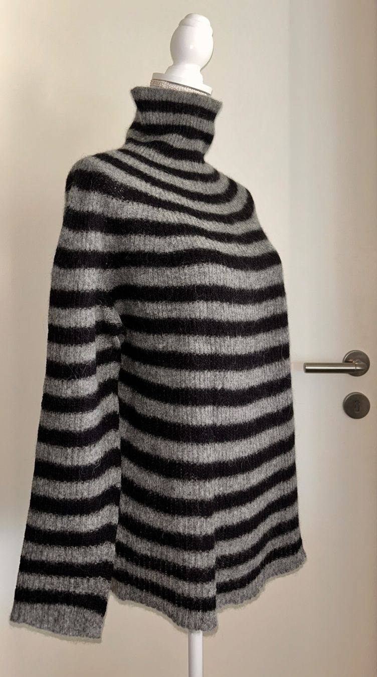 Drykorn Maglioni & Felpe: Stehkargenpullover LYZA von DRYKORN, grau-navy, M – Usato da Kreuzlingen venduto da peetzii 1