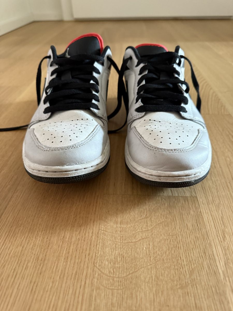 Jordan Herrenschuhe: AIR JORDAN 1 - Sneaker low - neutral grey/black/summit white – Gebraucht aus Kilchberg ZH von veneto87 2