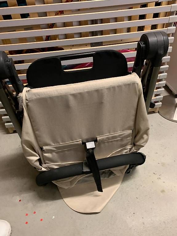 Kinderwagen: Kinderwagen – Gebraucht aus Effretikon von Watches_of_Swiss 2