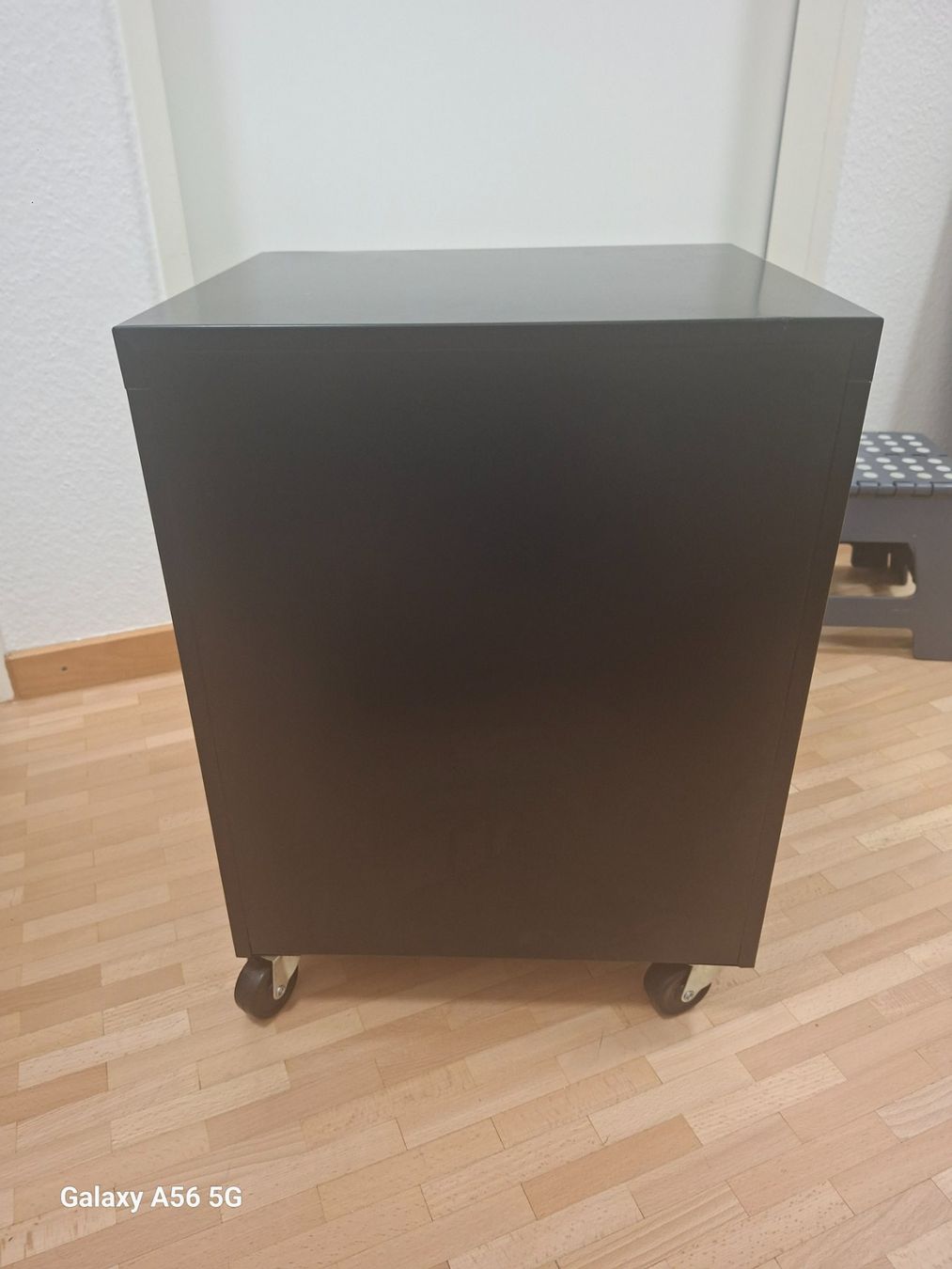Banconi: Rollcontainer schwarz Metall – Usato da Basel venduto da val_y6qv 4