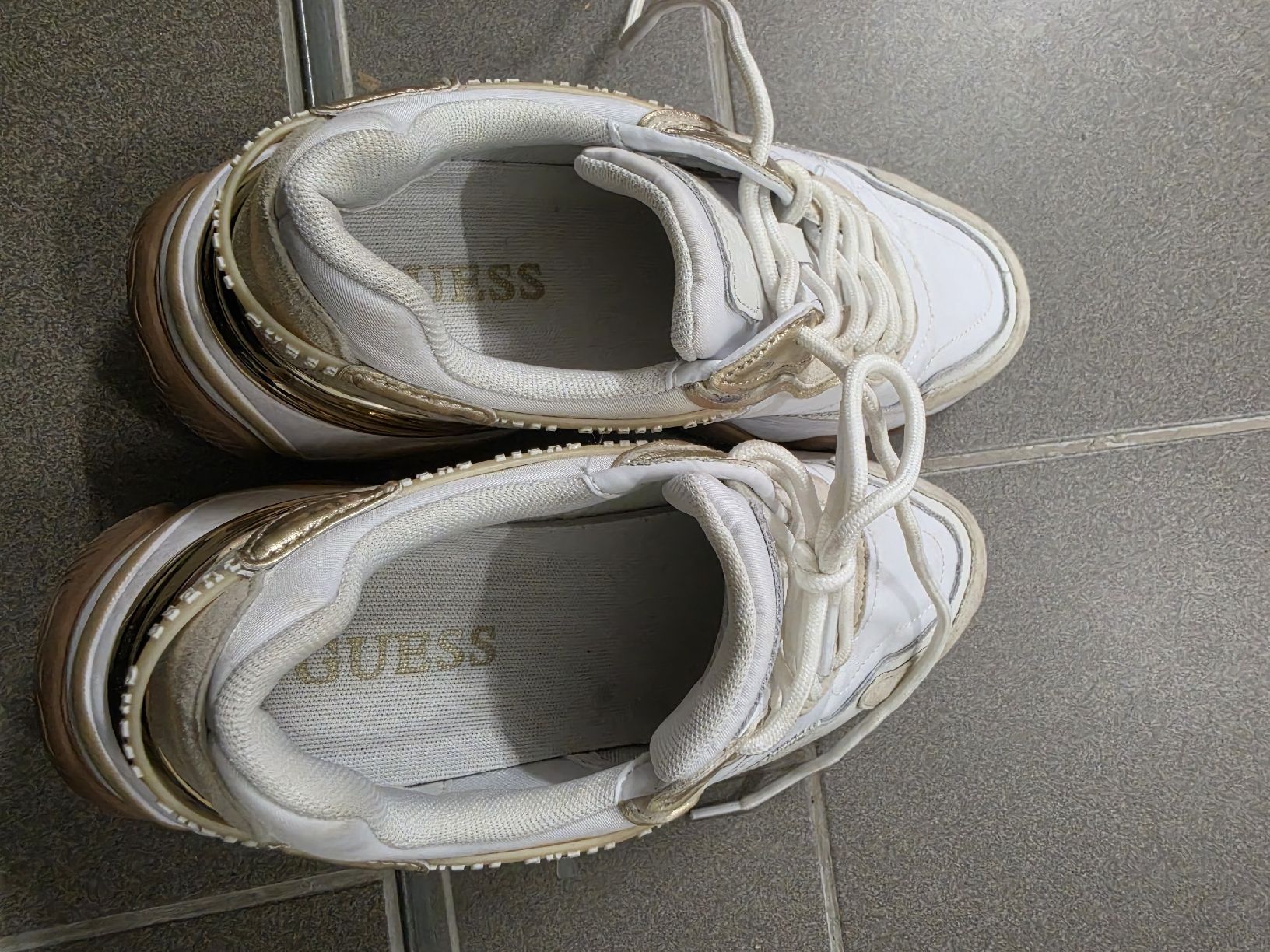 Guess Scarpe da donna: Guess Sneakers Gr. 38 – Usato da Würenlos venduto da Nigginiggi 4