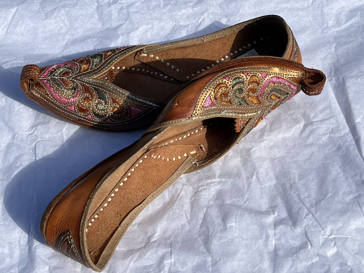 Damenschuhe: Indische Lederschuhe bestickt Gr. 37 – Gebraucht aus Bolligen von Vroni23 2