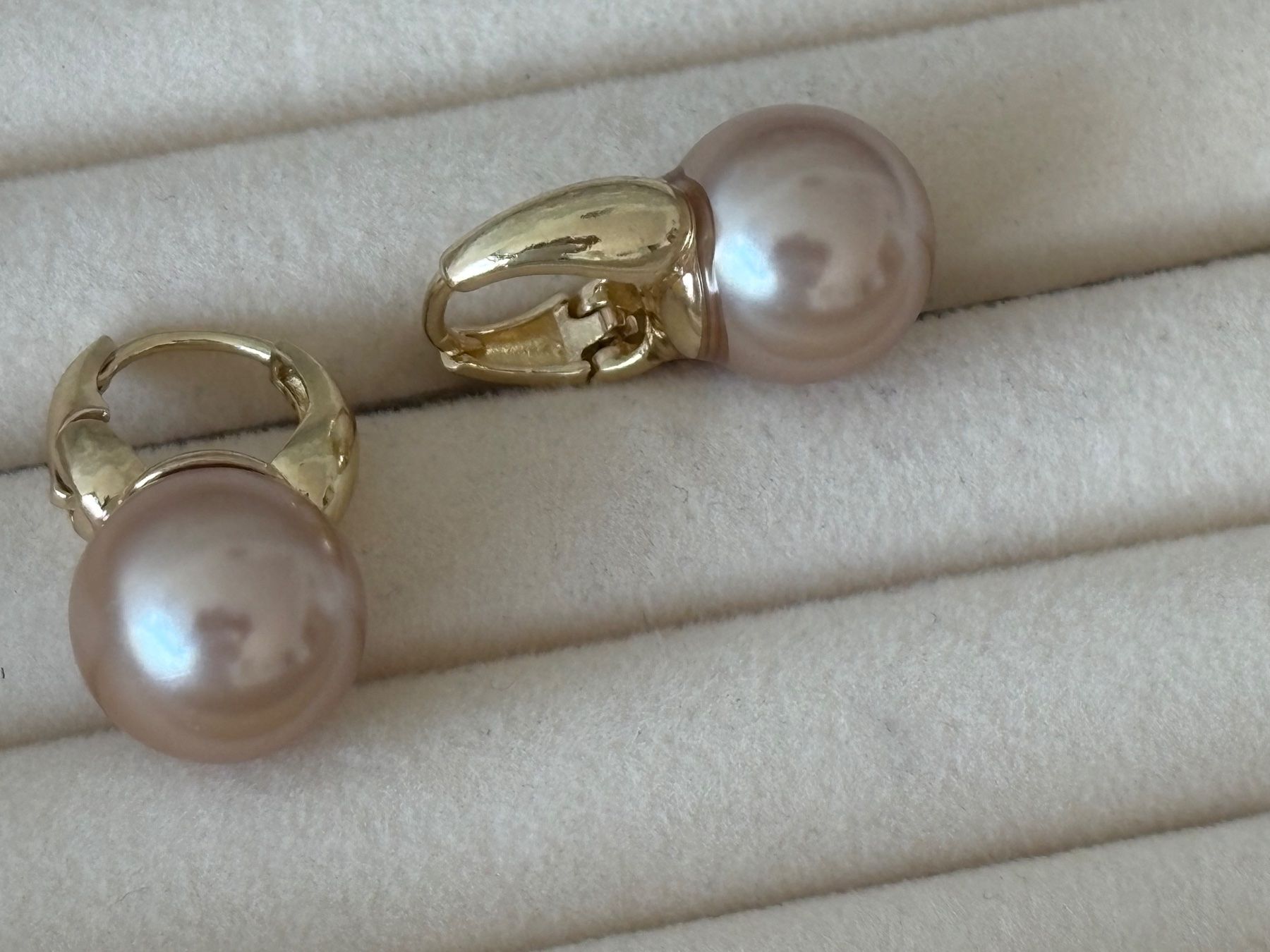 Orecchini pendenti & Orecchini a lobo: Luxus Elegante Ohrstecker  Kunstperlen Farbe: Gold – Nuovo (secondo la descrizione) da Biel-Bienne venduto da Roserosse13 3
