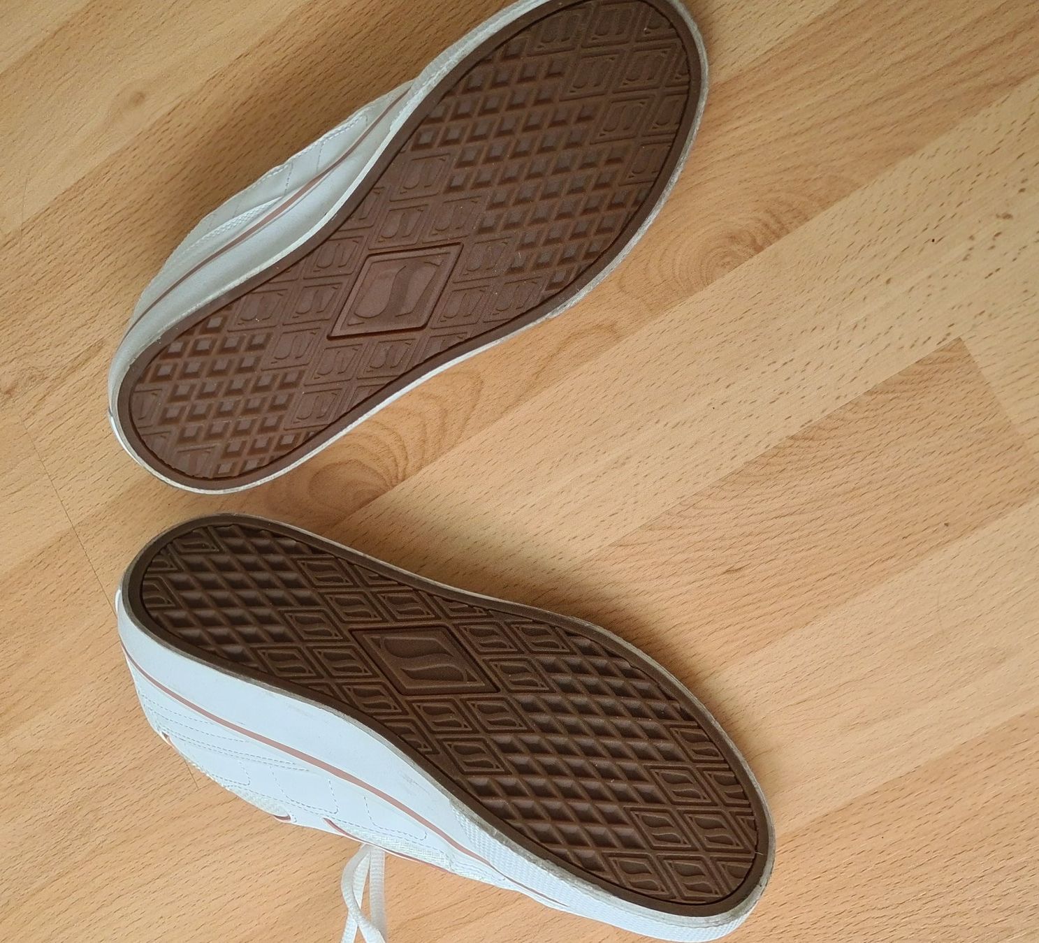 Skechers Scarpe da donna: Skechers Gr. 39 – Usato da Rudolfstetten venduto da anjam81 2