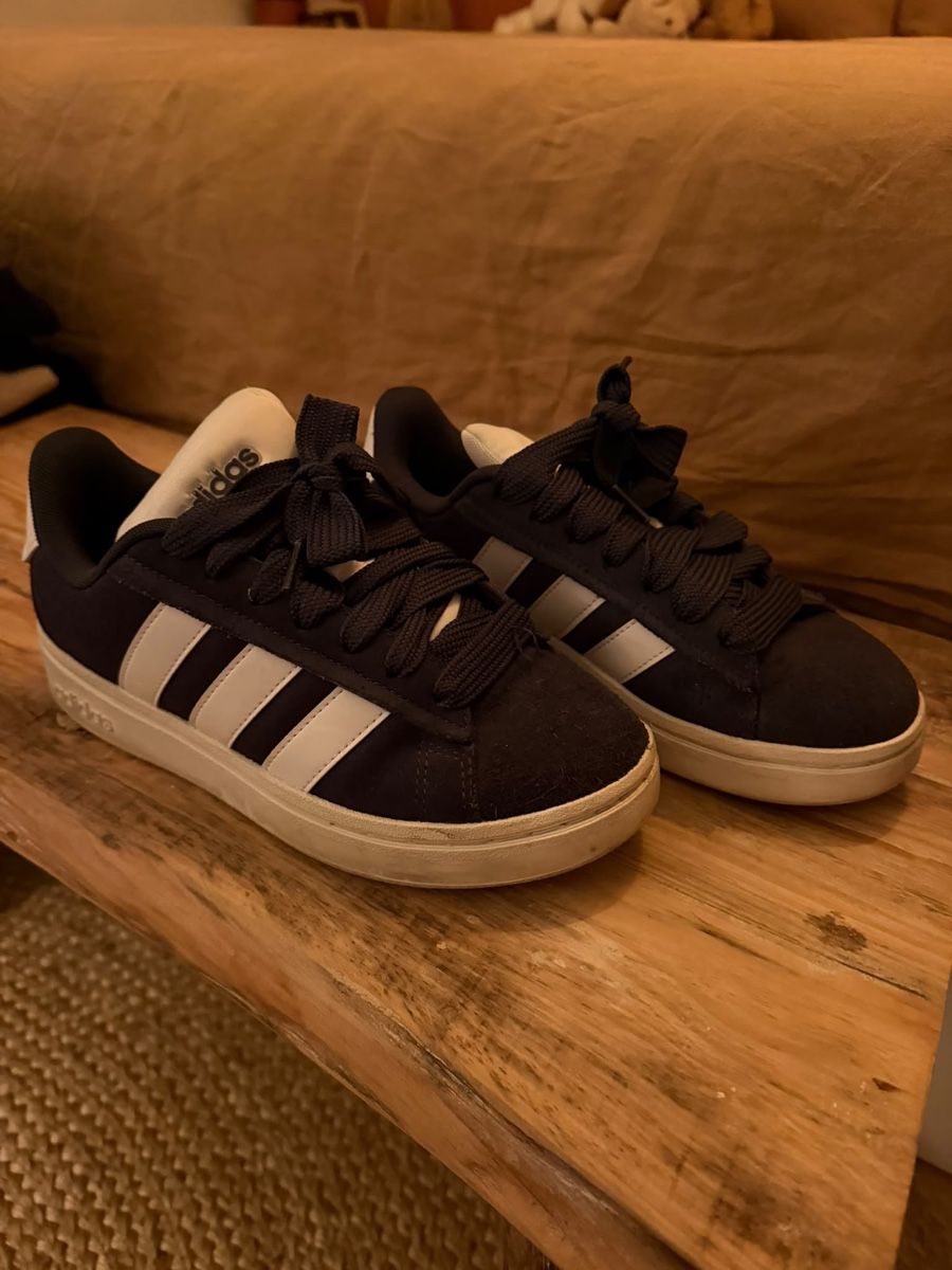 Adidas Scarpe da uomo: Sneakers adidas  – Usato da Petit-Lancy venduto da LeanaFusti