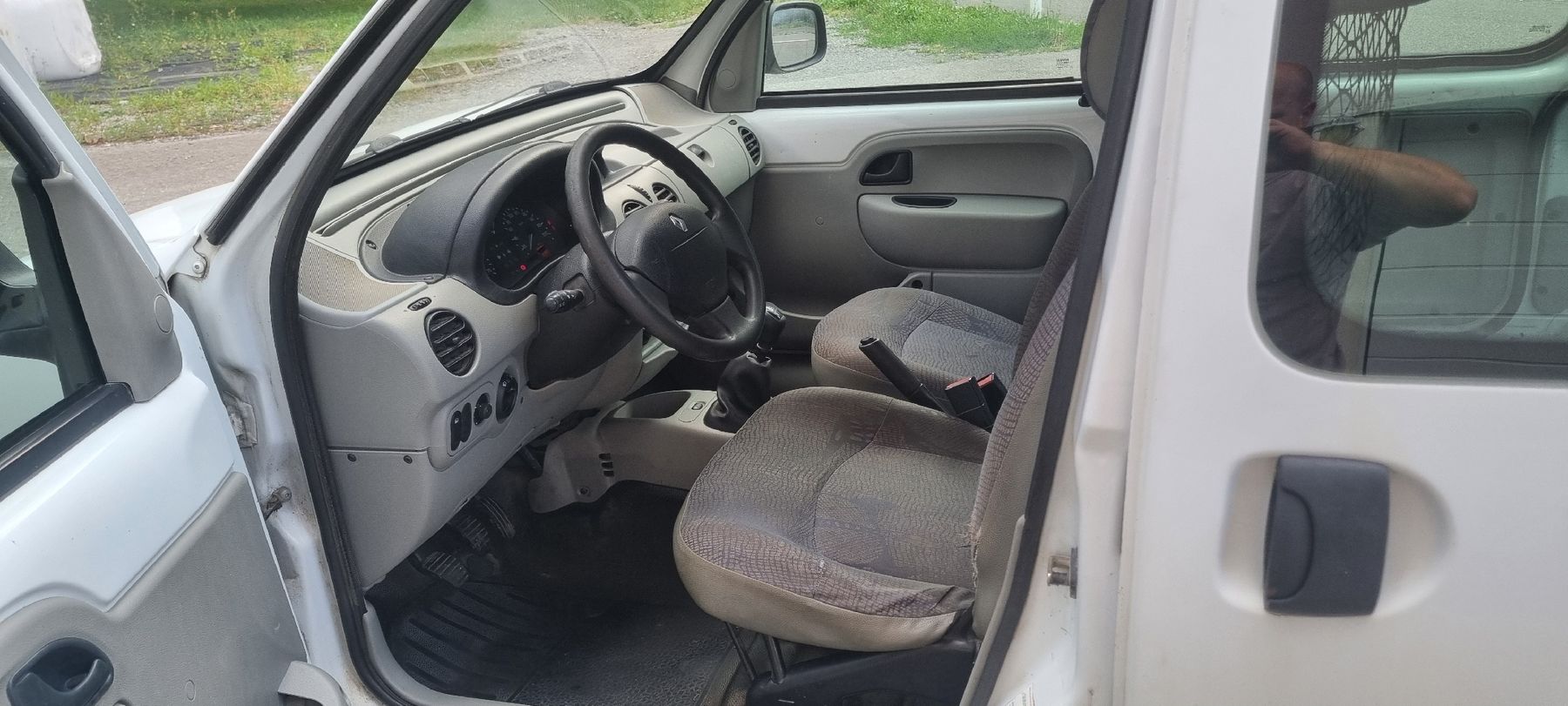 Renault Autos: Renault Kangoo 1.9 4x4 – Défectueux à Oberriet SG par Px_ 4