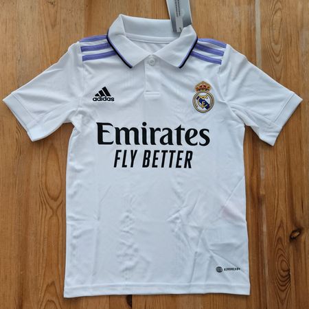 Real Madrid Trikot adidas NEU Grösse 128 Spanien