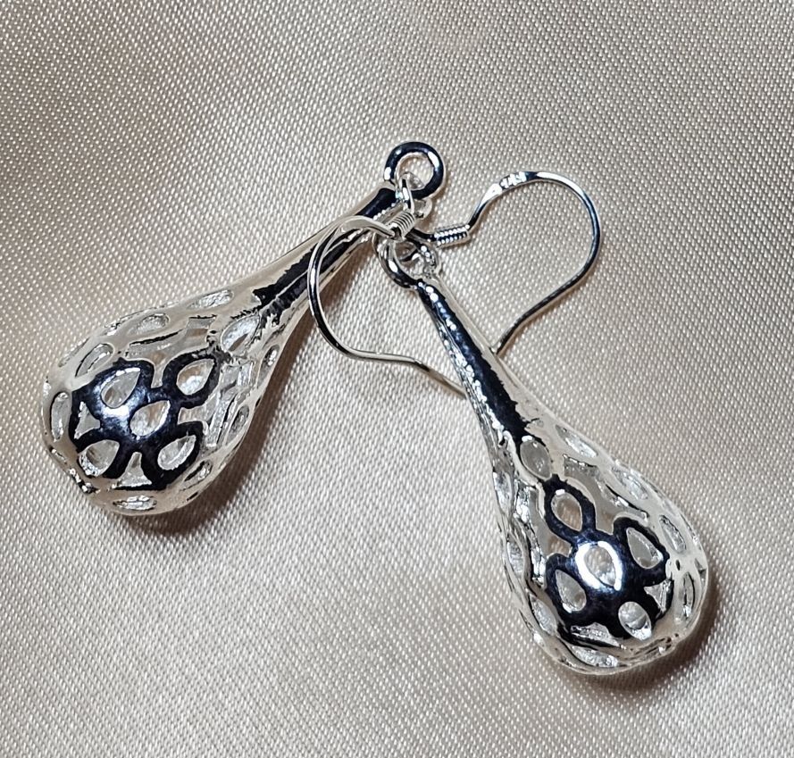 Ohrringe & -stecker: Elegante Ohrringe, 925 versilbert – Neu (gemäss Beschreibung) aus Grenchen von maretop 2