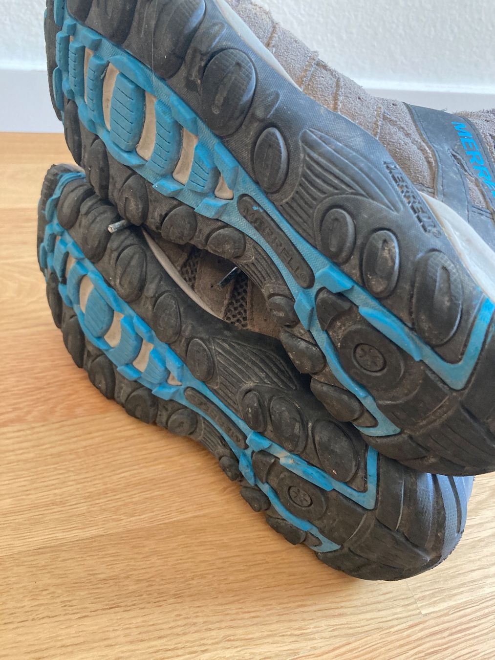 Merrell Scarpe da donna: Merrell Wanderschuhe Grösse 41 (womens) – Usato da Basel venduto da AufeinenBlick 4