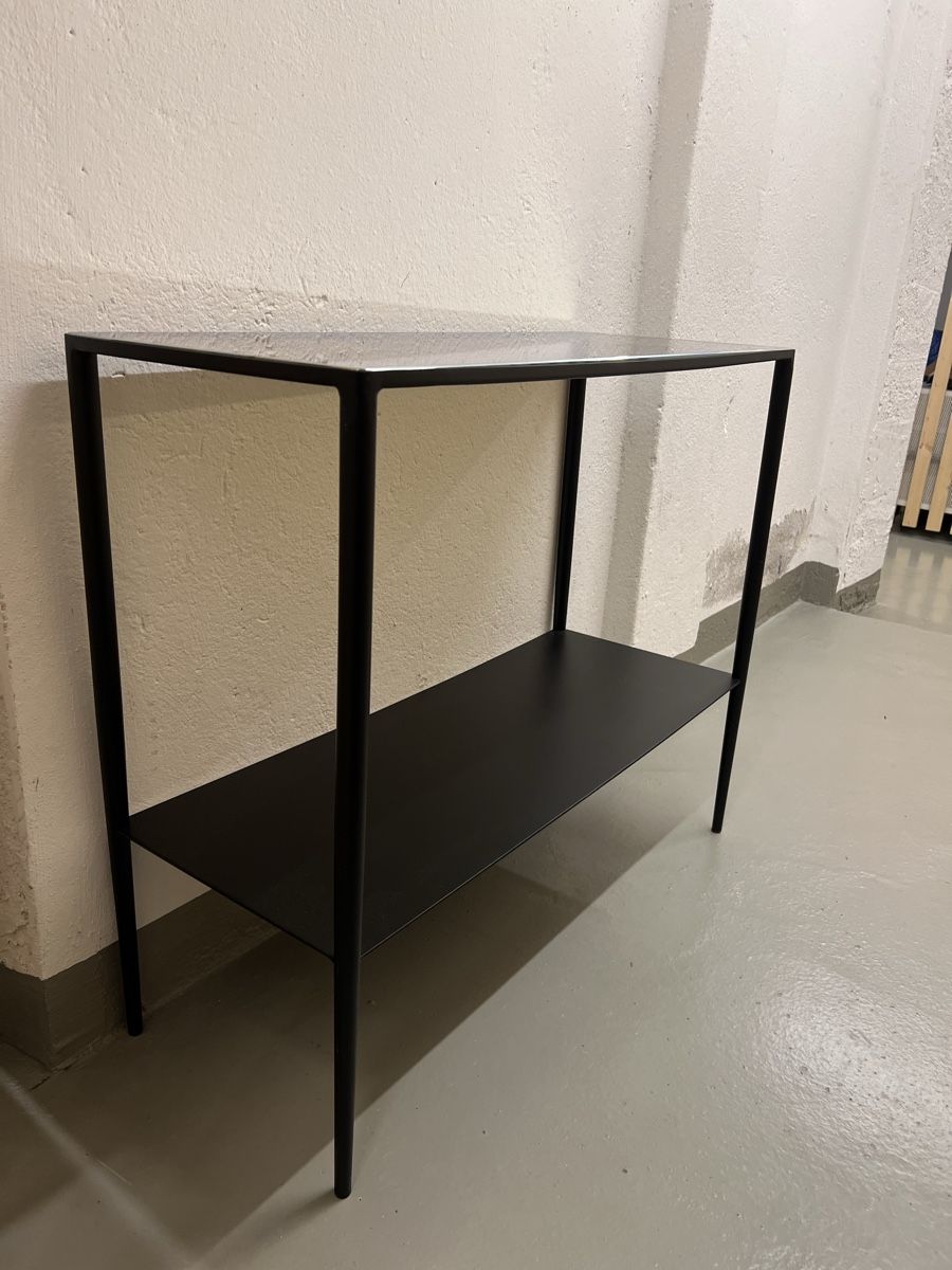 Konsolen: Konsole schwarz mit Glas – Gebraucht aus Zürich von jasi031 1