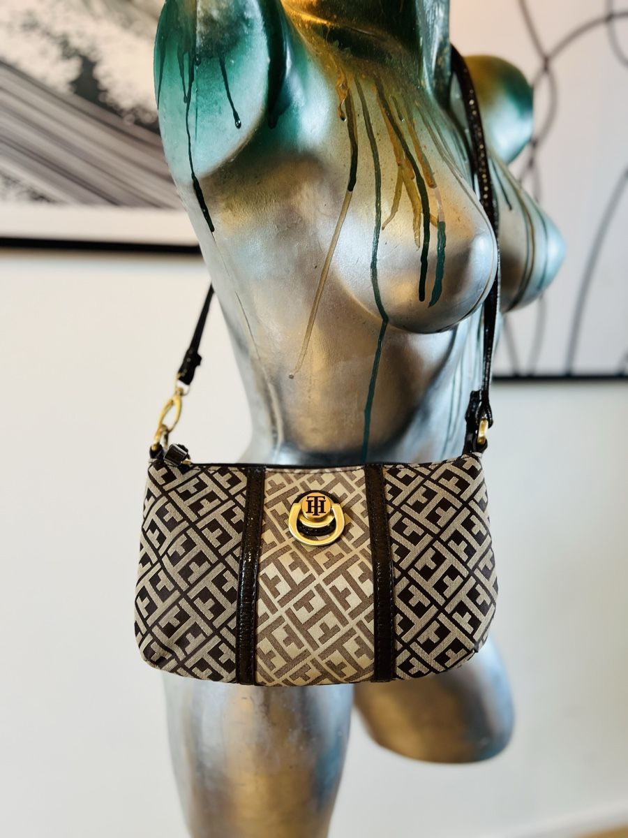 Tommy Hilfiger Borse da donna: Elegante Tommy Hilfiger Handtasche – Usato da Murten venduto da Rebelle_en_Style 1