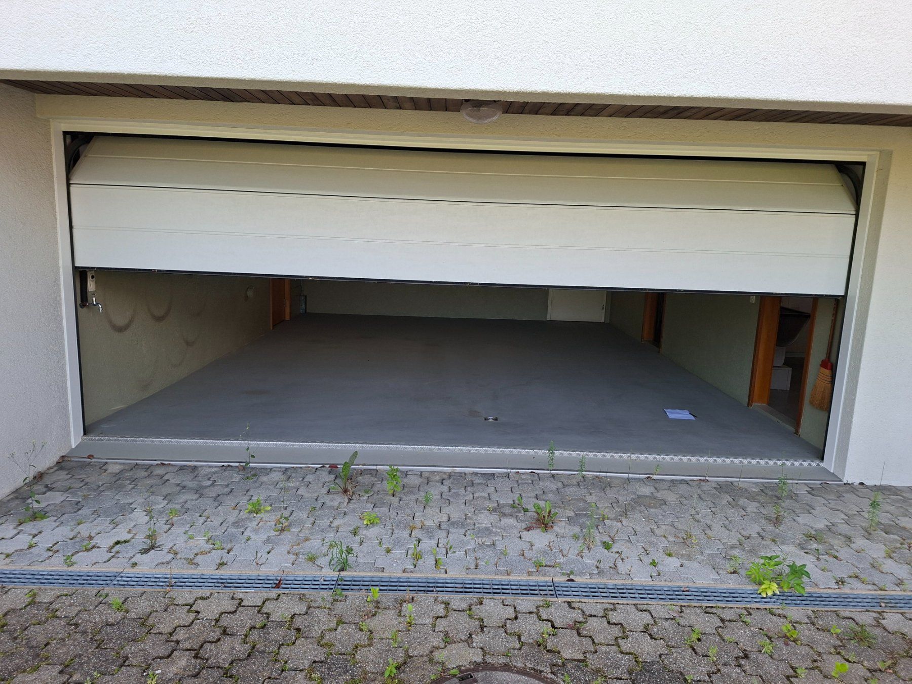 Altro Materiale elettrico: Garagentor (elektrisch) – Usato da Mauren venduto da fab_8jl2