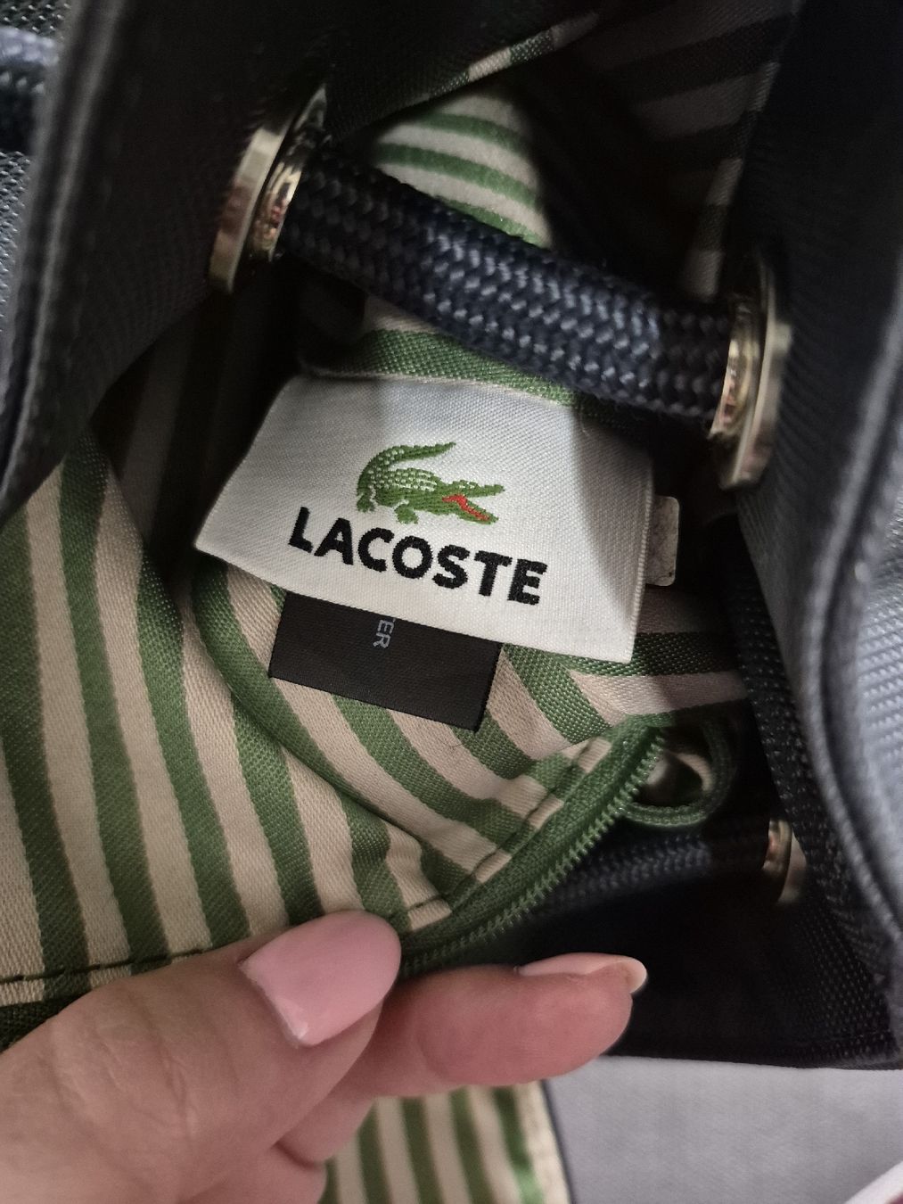 Lacoste Borse: sac lacoste comme neuf – Nuovo (secondo la descrizione) da St-Pierre-Clages venduto da _RV 4