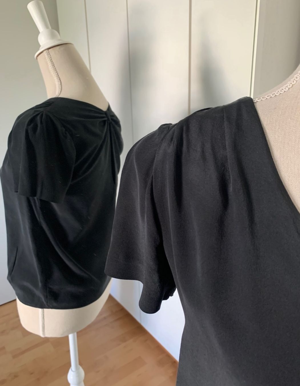 Sandro Tops: Blouse en soie Sandro taille 1 – Neuf (Voir description) à Gland par TallyEva 3