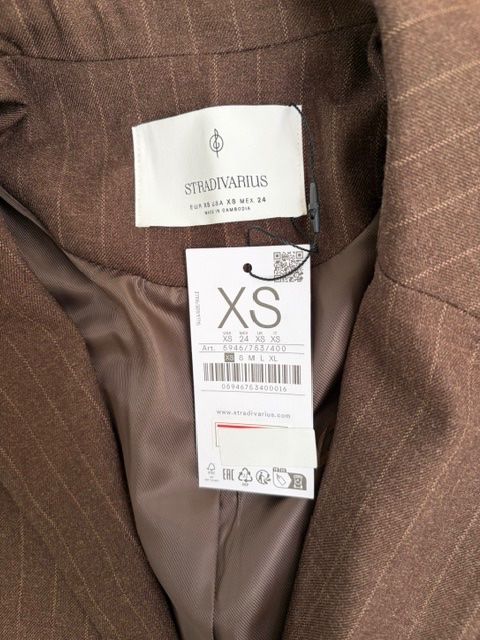 Jacken: Blazer – Neu und originalverpackt aus Binningen von son_x7yt 2