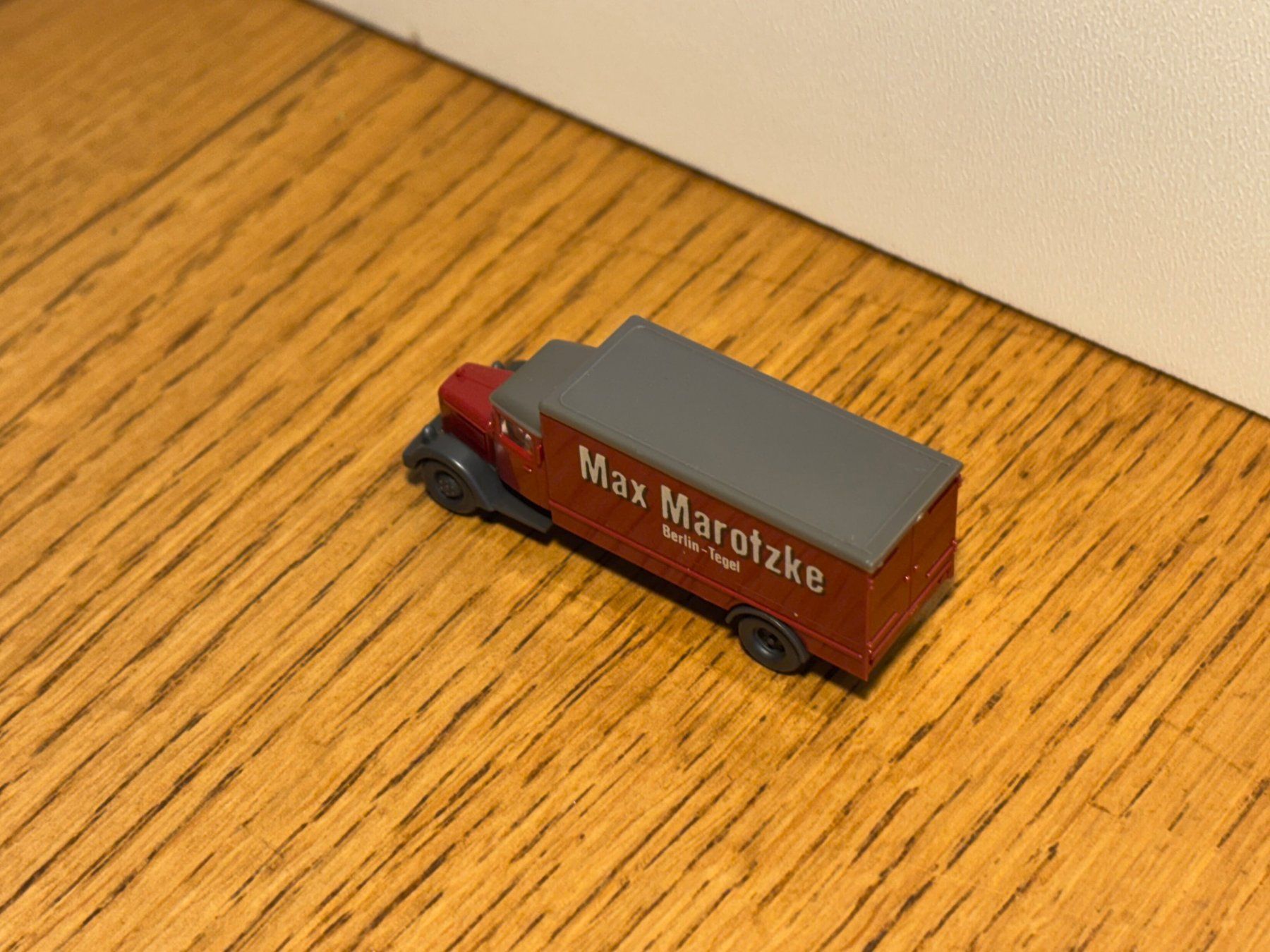 Modelleisenbahnen: M1049: Oldtimer Lastwagen (Spur N) – Gebraucht aus Birsfelden von Birs_25 2
