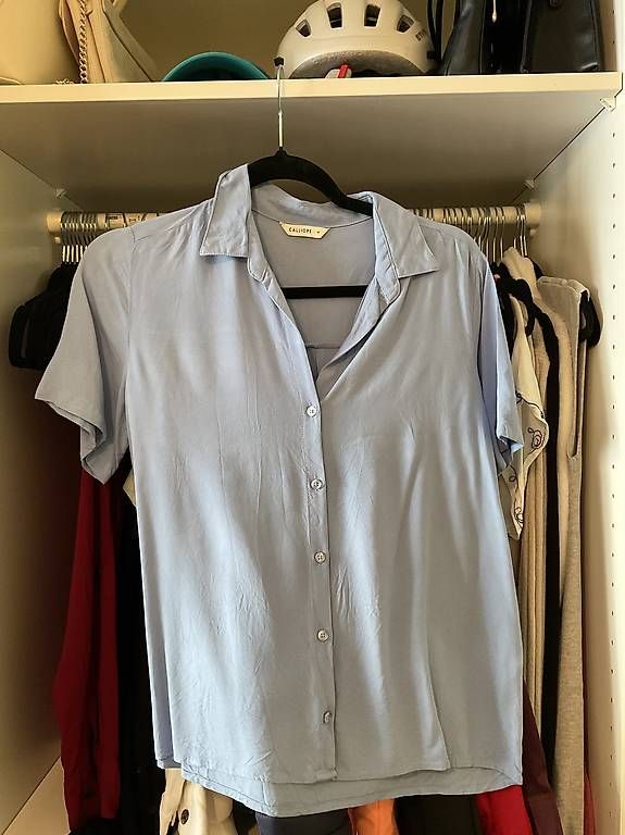 Camicette: Camicia azzurra corta – Nuovo e nell'imballaggio originale da Locarno venduto da bozzolipayel