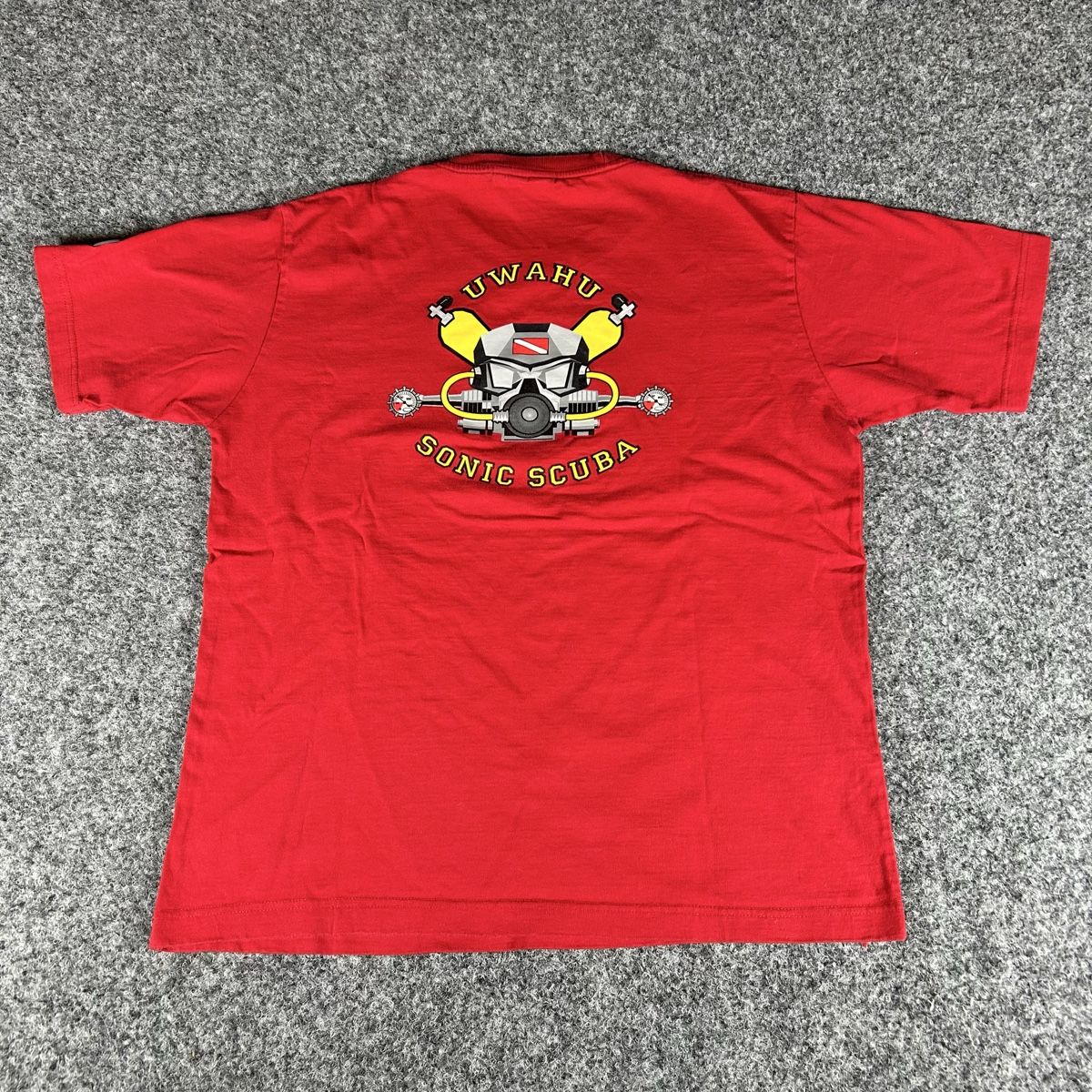 T-shirt: Sonic scuba shirt – Usato da La Sagne NE venduto da Matlasape