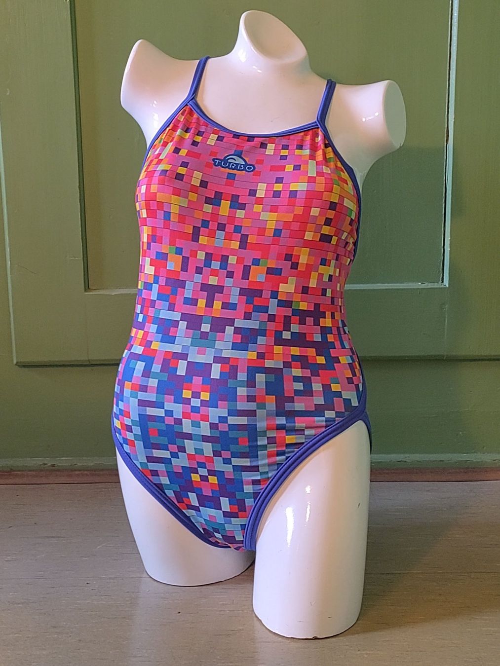 Costumi da bagno & Bikini: Mädchen Badekleid Gr.S eher XS made in Spain – Usato da glarus venduto da Engel_888