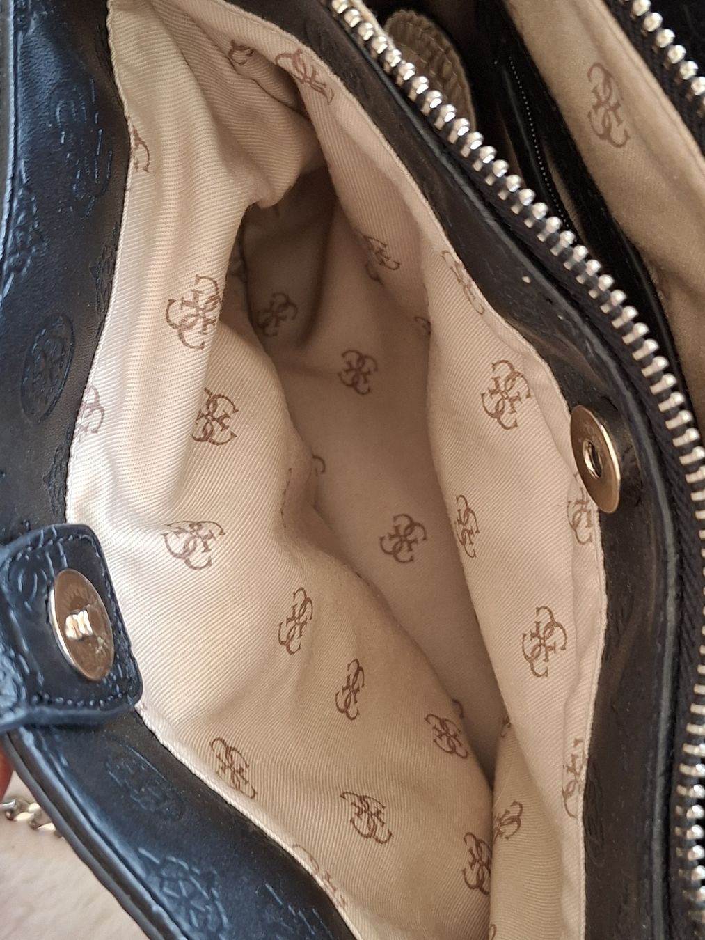 Guess Borse da donna: Sac à main GUESS – Usato da Renens VD venduto da ser_j2fn 2