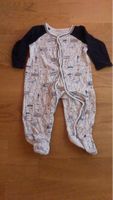 Süsser Baby Schlafanzug mit Bärchen Muster, Grösse 68